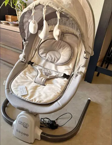 Cadeira de balanço elétrica bebê Maxi baby
