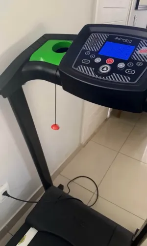 Esteira Ergométrica Dream fitness Estado de Nova!
