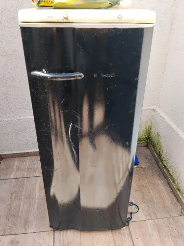 Geladeira Eletrolux