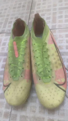Chuteira campo mercurial vapor