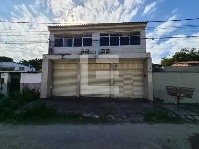 Imóvel corporativo para alugar em Afogados | 200 m², dois pavimentos
