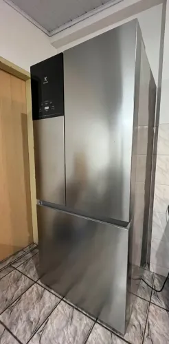 Geladeira Eletrolux 590 litros