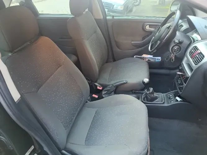 Chevrolet Corsa Sed. Premium 1.4 8V Econoflex 4P 2011