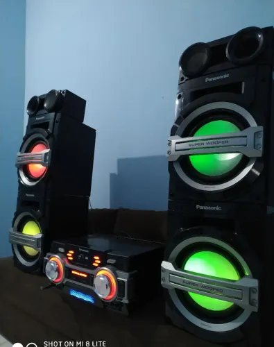 Mini system gigante treme barraco vendo barato pra sair hoje