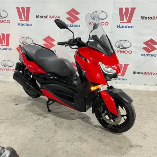 Yamaha XMAX 250