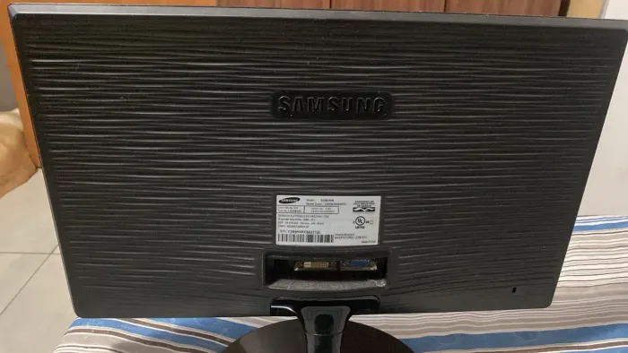 Monitor Samsung 20 polegadas 
