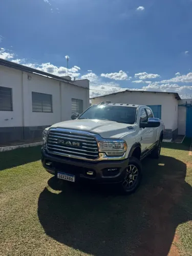 Ram 3500 Yellowstone Edition 6.7 TB CD Die. 2022