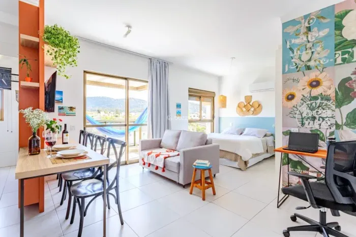 Apartamento com 45m2 mobiliado e pronto para morar com 1 quarto em Campeche - Florianópoli