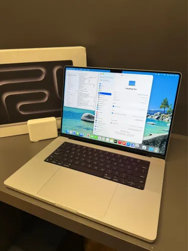 MacBook Pro M4 Pro 16 pol 24GB 512GB - Aberto para conferência