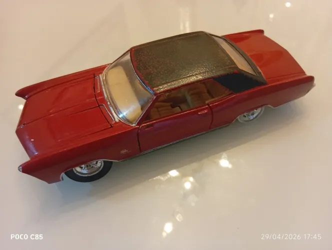 Miniatura Buiek 1965