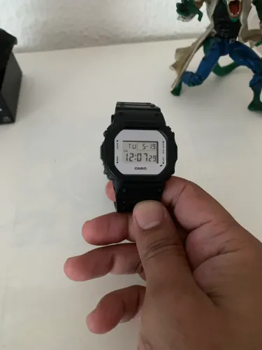 Casio G-Shock DW-5600BBMA-1.