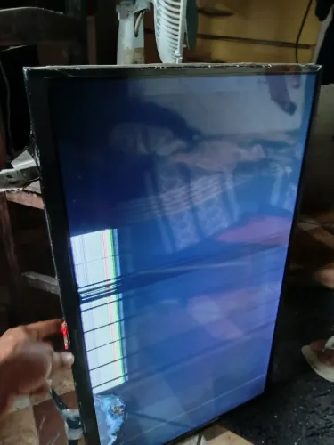 Smat TV Panasonic tela quebrada muito consevada