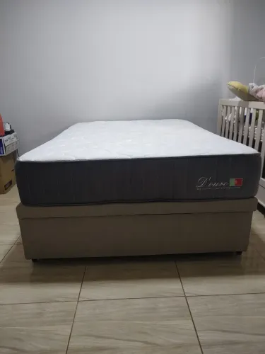 Cama casal box com colchão
