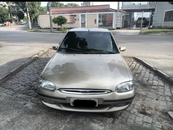 Ford Escort GLX 1.8i 16V 4P 2000