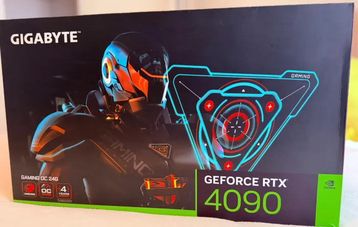 Placa de Vídeo Gigabyte GeForce RTX 4090 Gaming OC 24GB - Impecável