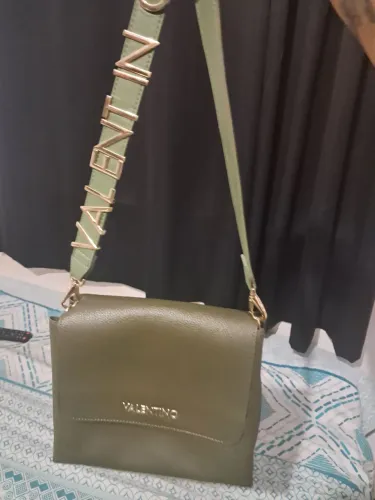 Bolsa Valentino verde oliva