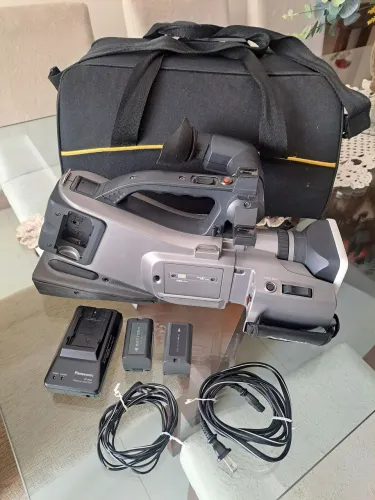 Filmadora Panasonic AG-DVC7