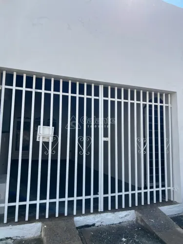 Casa para alugar com 02 quartos no Vila União