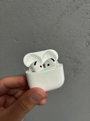 FONE APPLE AIRPODS 4 - sem cancelamento de ruído