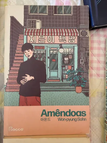 Livro Amêndoas - Usado mas em excelente estado