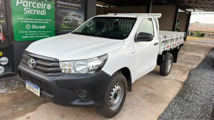 Toyota Hilux CS 4X4 2.8 TDI Diesel Mec. 2022