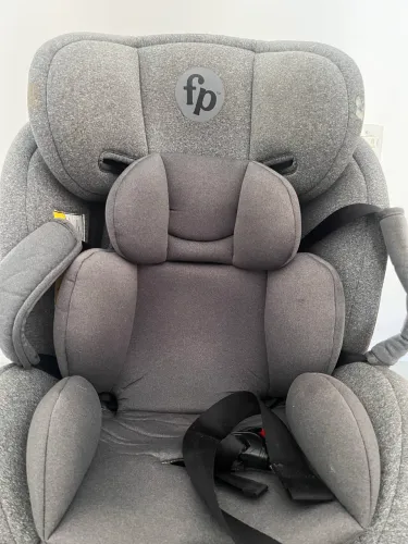 Cadeira infantil Fisher Price para carro