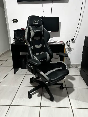 CADEIRA GAMER XT RACER SPEED SERIES - PRETA E CINZA - COM APOIO DE PÉS