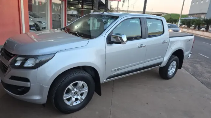 Chevrolet S10 Pick-up LT 2.5 Flex 4X4 CD 2017