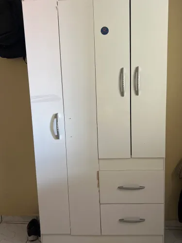 GUARDA ROUPA