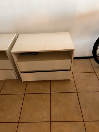 Mesinha de cabeceira
