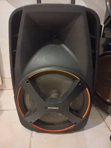 Vendo caixa amplificada mundial