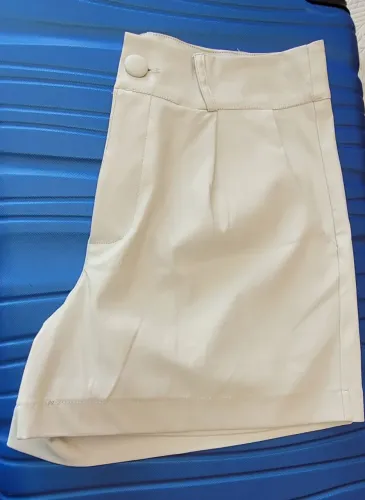 Short de Couro Sintético Tam G