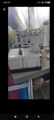 Máquina de costura Galoneira 3 agulha semi industrial 