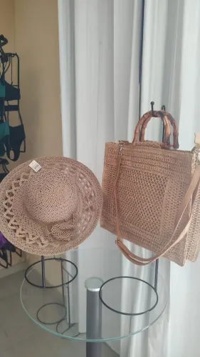 05 Suporte de Bolsa e Chapéu .