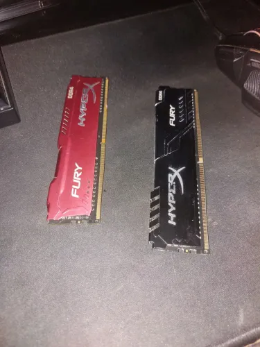 2 Memórias de 8 GB - DDR4. Funcionando normalmente.