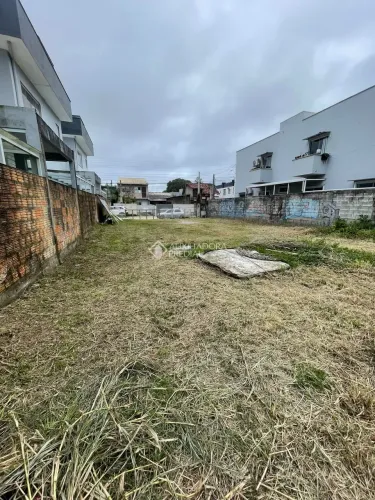 Terreno com 360m² à venda em Ribeirão da Ilha, Florianópolis.