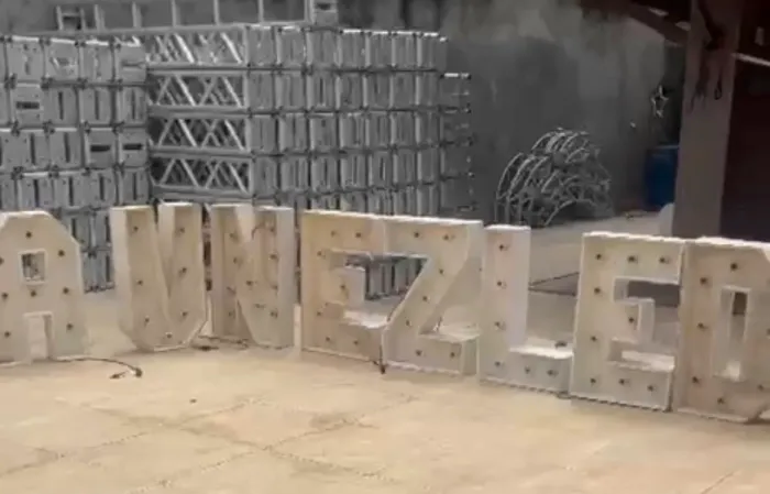 Letras em madeira