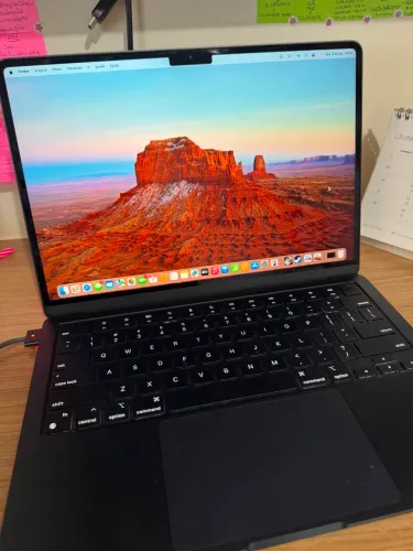 MacBook Air M2 256g 16GB
