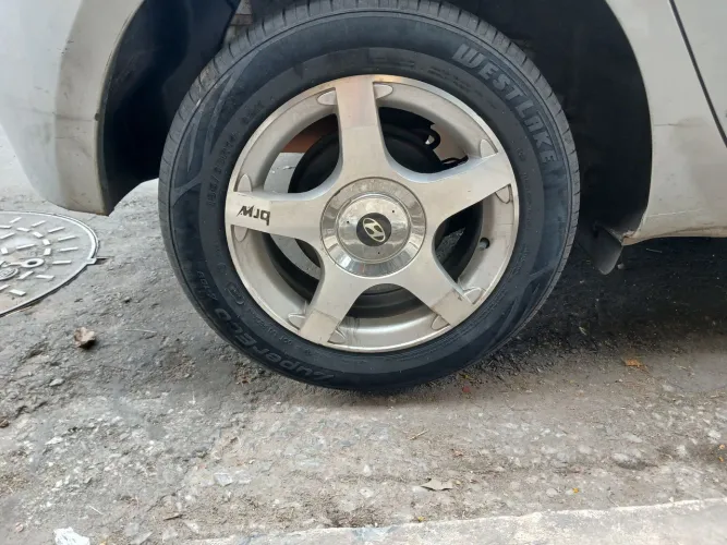 Vendo jogo de rodas brw 14 com pneus seminovos