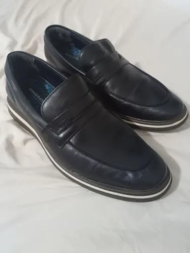 Mocassim Democrata couro preto 41 - usado uma vez