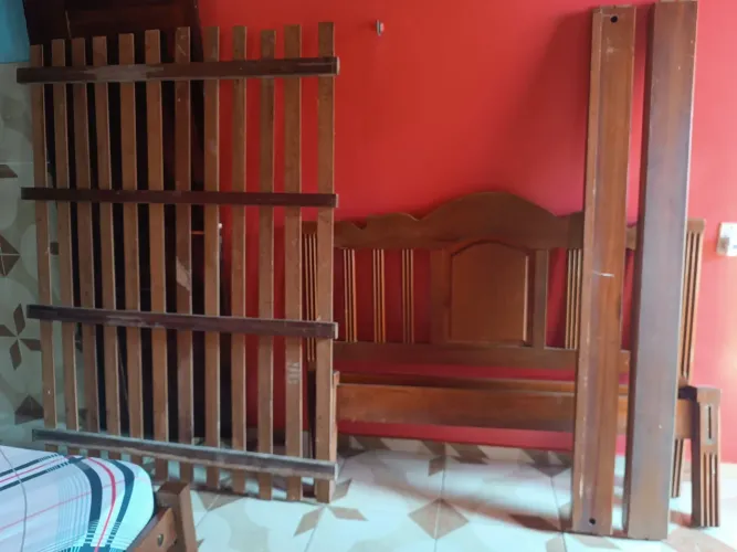 Cama casal (Madeira Angelim)