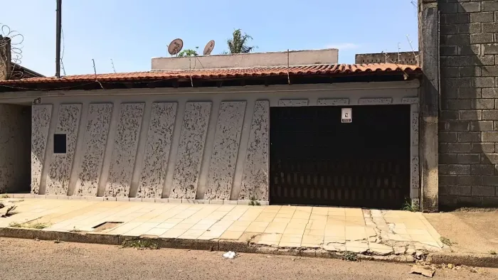Casa a venda bairro Jardim América Uberlandia