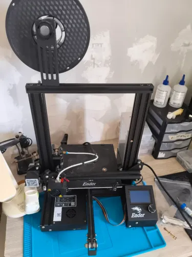 Ender 3 acompanha 1kg de PLA
