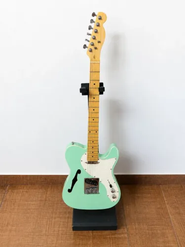 Guitarra Waldman - Telecaster Semi-Hollow 