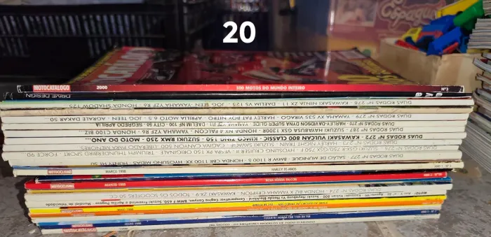 Coleção 20 revistas sobre motos anos 1998 1999 2000 2001 2002