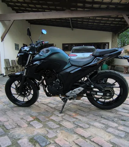 Yamaha 250 Fazer Fz25. Estado de nova!
