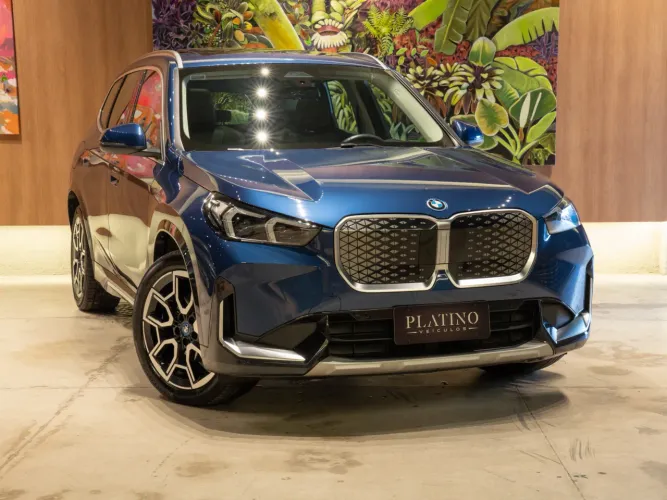 BMW IX1 Edrive20 X-line Aut. (elétrico) 2025