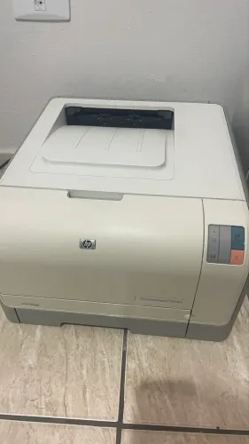 Impressora a laser CP1215 colorida