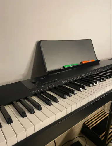 Piano Casio CDP -135