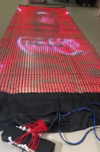 Tela LED vazada (Mesh) 1x2m Tela Voadora, LED Voador, Tela de LED para Drone